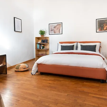 Spacious Family Flat S. Spirito 8 Sleeps * Firenze