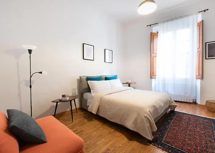 Spacious Family Flat S. Spirito 8 Sleeps Apartment *