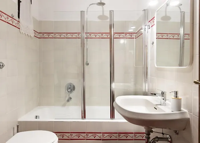 Spacious Family Flat S. Spirito 8 Sleeps Apartment Florenz
