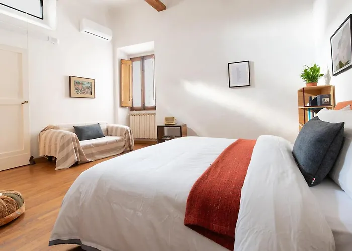 Apartment Spacious Family Flat S. Spirito 8 Sleeps *
