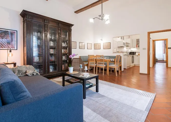 Apartment Spacious Family Flat S. Spirito 8 Sleeps