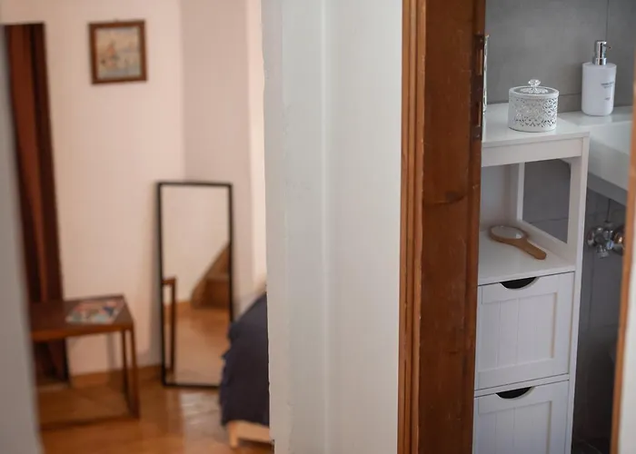 Spacious Family Flat S. Spirito 8 Sleeps Florenz