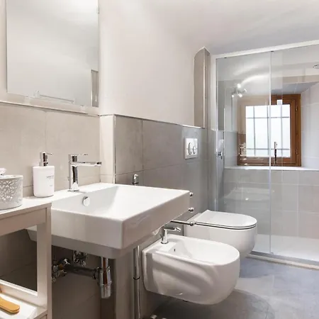 Apartment Spacious Family Flat S. Spirito 8 Sleeps *