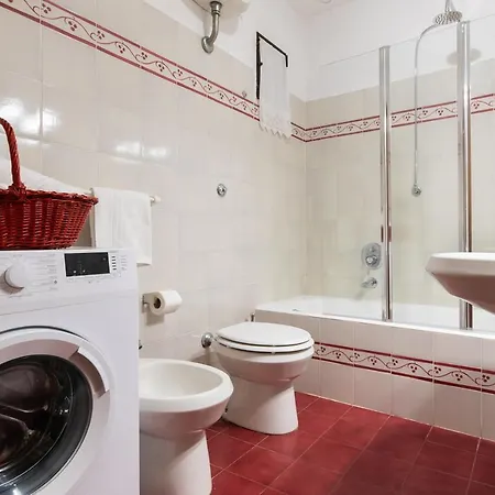 Spacious Family Flat S. Spirito 8 Sleeps Florence