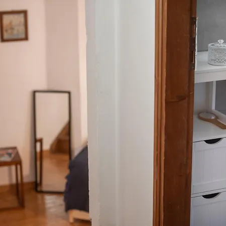 Spacious Family Flat S. Spirito 8 Sleeps Florence